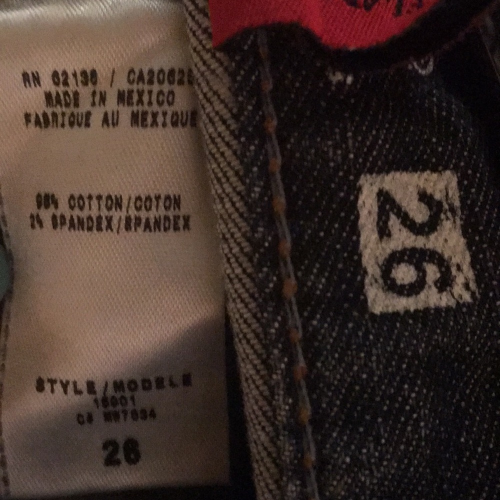 Guess Jeans - Picture 6 of 6
